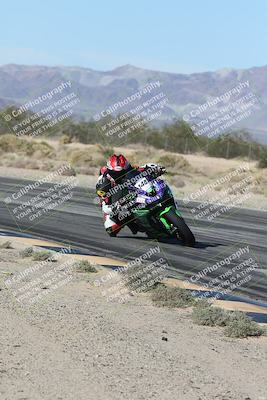 media/Dec-04-2025-Racers Edge (Thu) [[5ebc9f124d]]/2-A Group/1-Session 2 (Turn 7 Inside)/